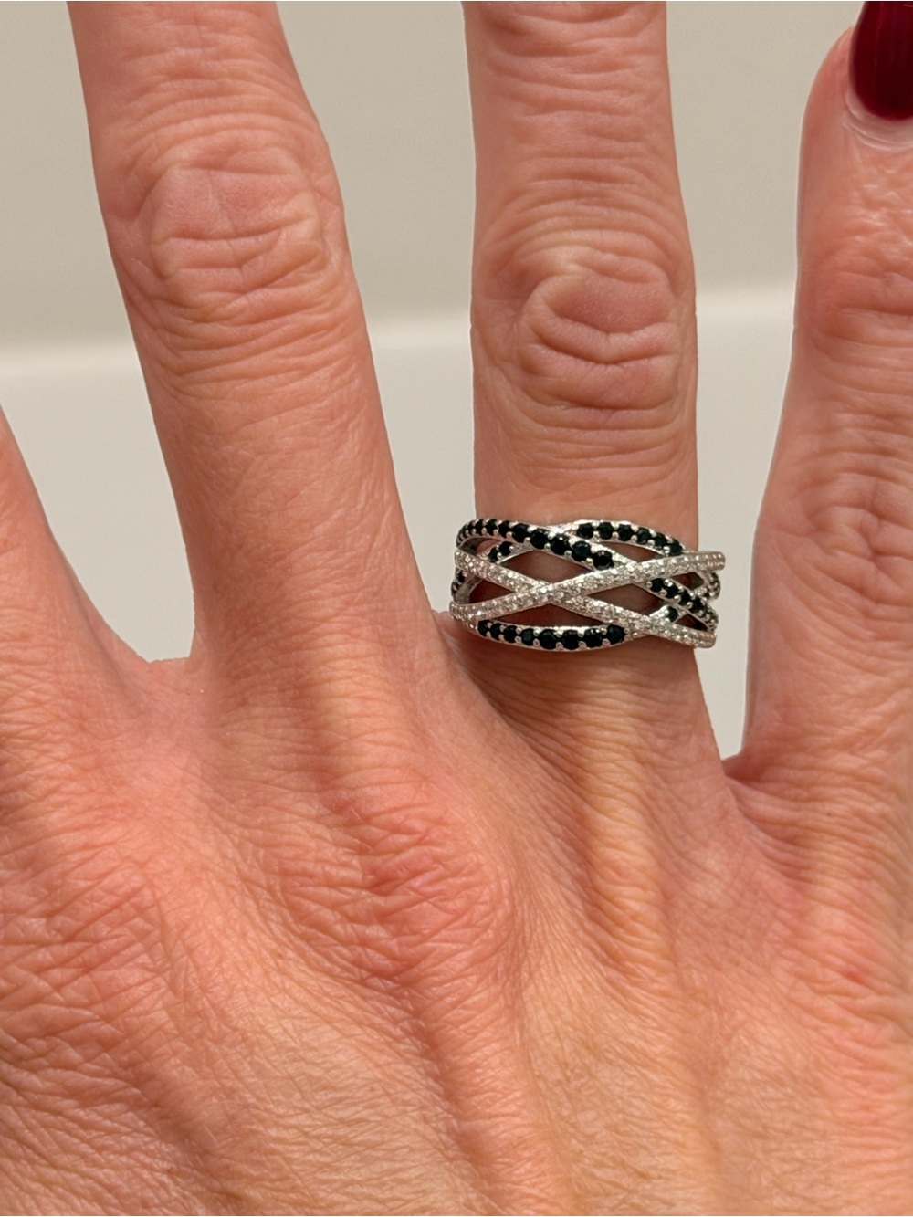 Bomb Party NWOT! Sterling Crisscross Ring with Onyx and White Stones